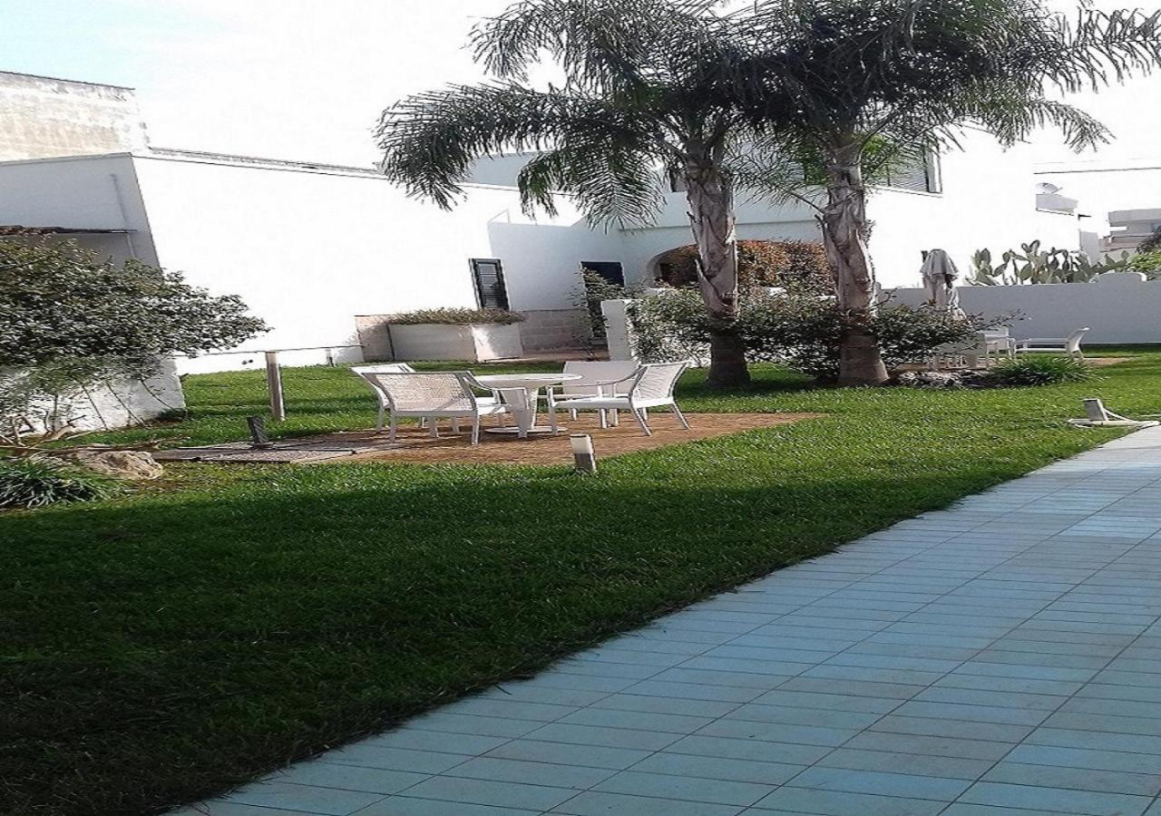 Monolocali Residence Petraroli By Salentolimit Porto Cesareo Esterno foto